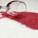 Come togliere le macchie di vino dal tappeto - Arrangiamoci